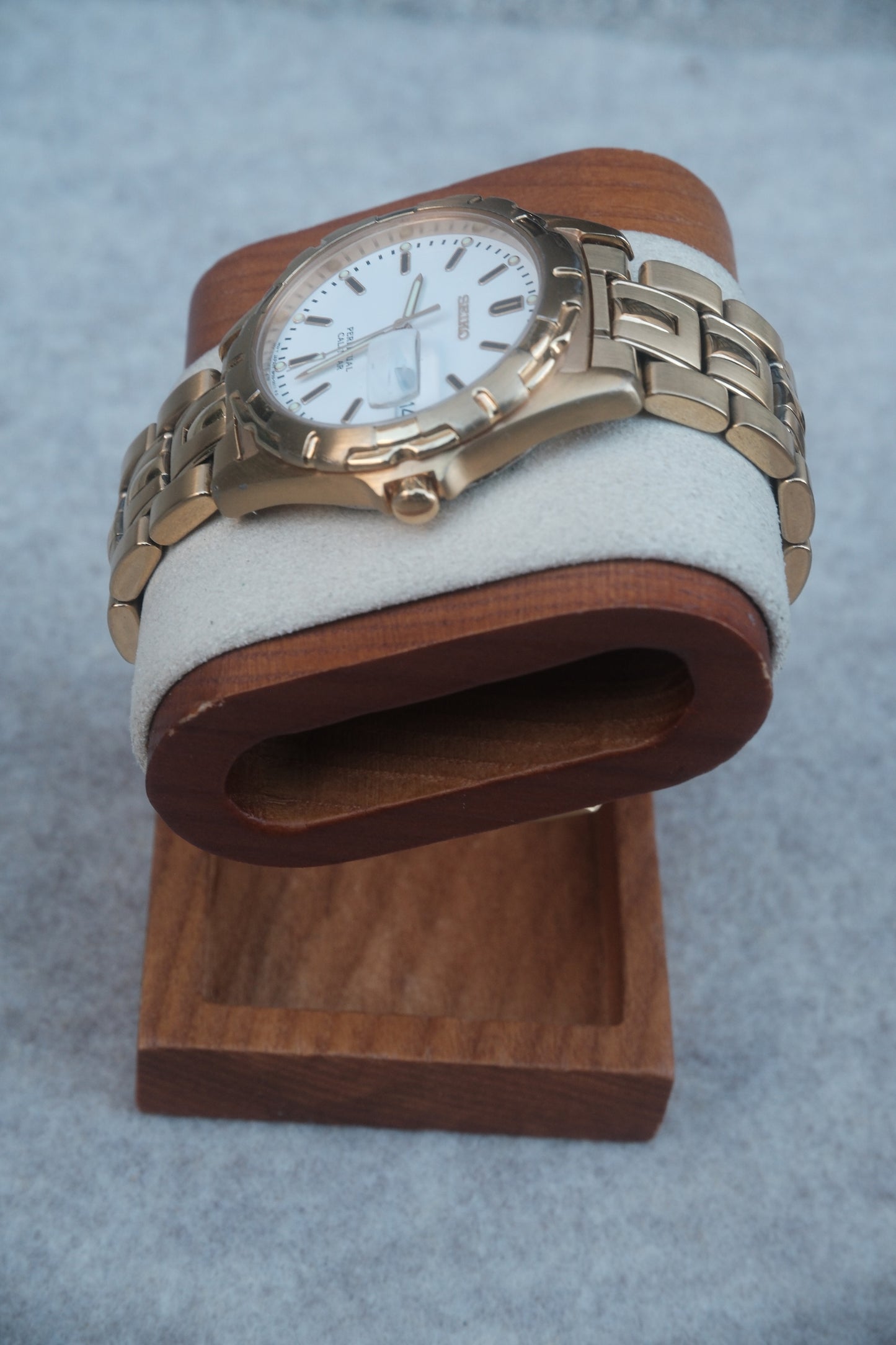 Vintage April 1999 Seiko Perpetual Calendar Gold Watch | White Dial | Day Window | Gold Bracelet