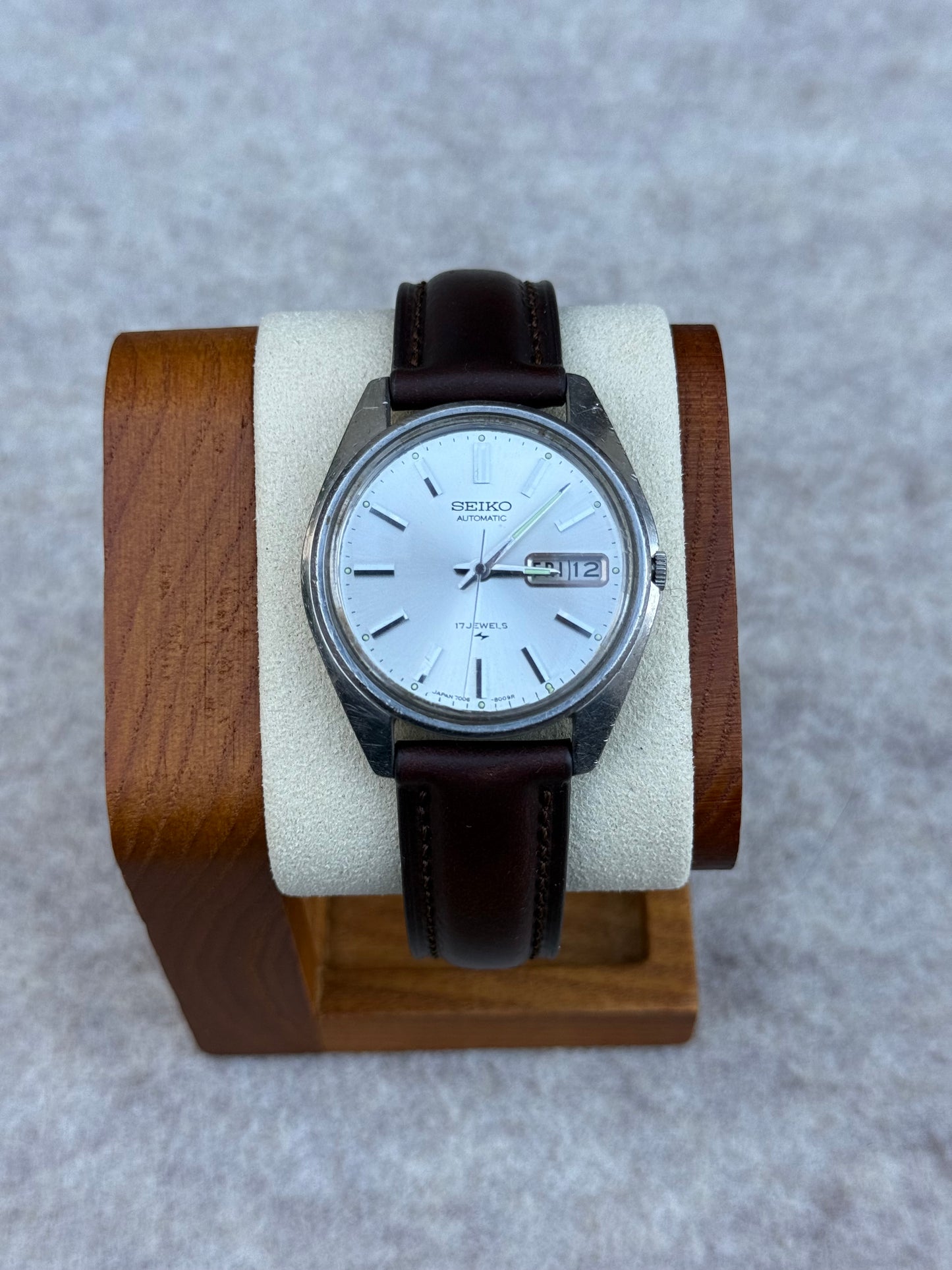 Seiko Automatic 7006-8007 – Silver Sunburst Day-Date (February 1971)