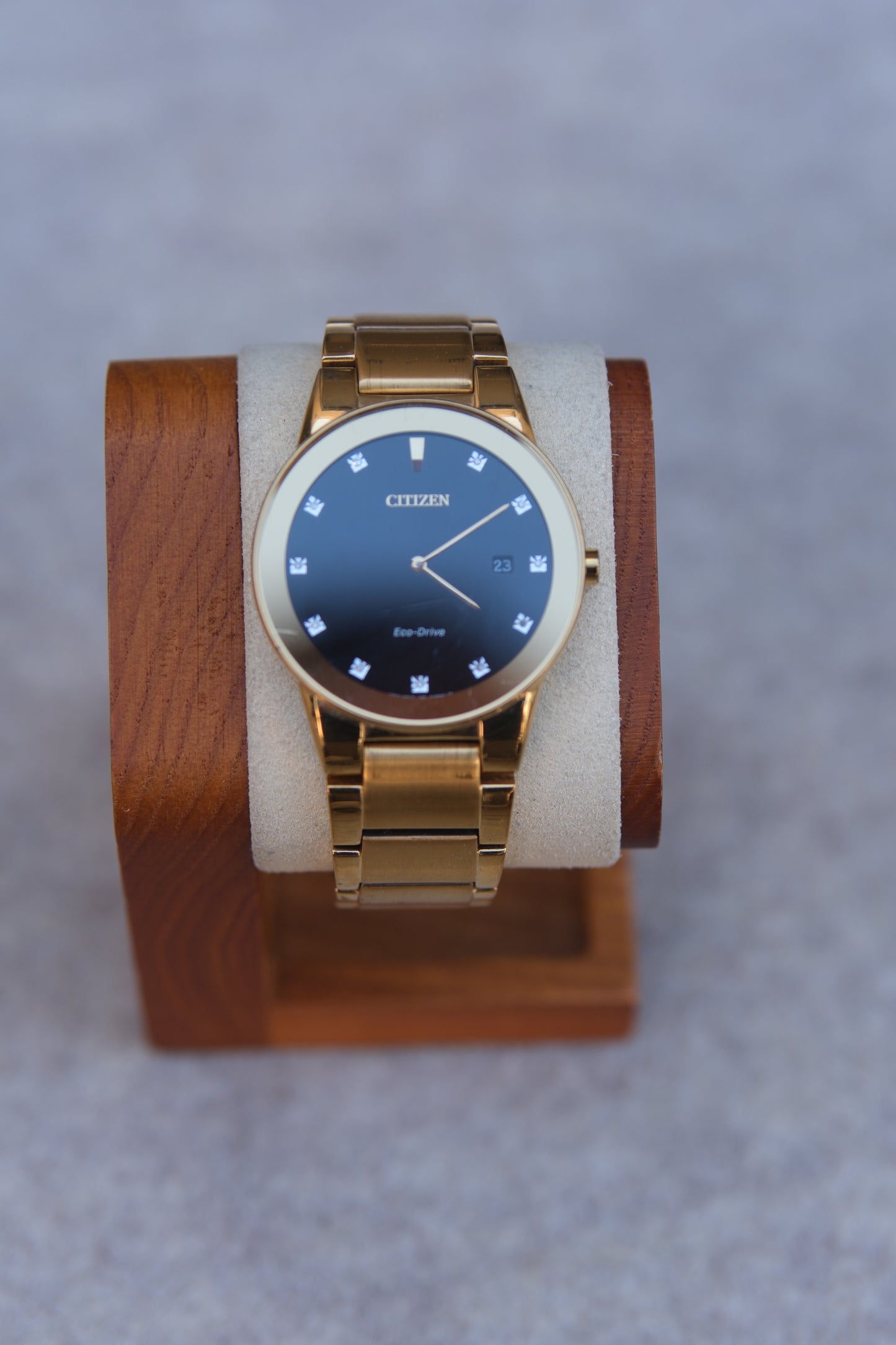 Circa 2000s Citizen Eco-Drive Men’s Watch | Black Dial | Diamond Markers | Gold-Tone | 40mm