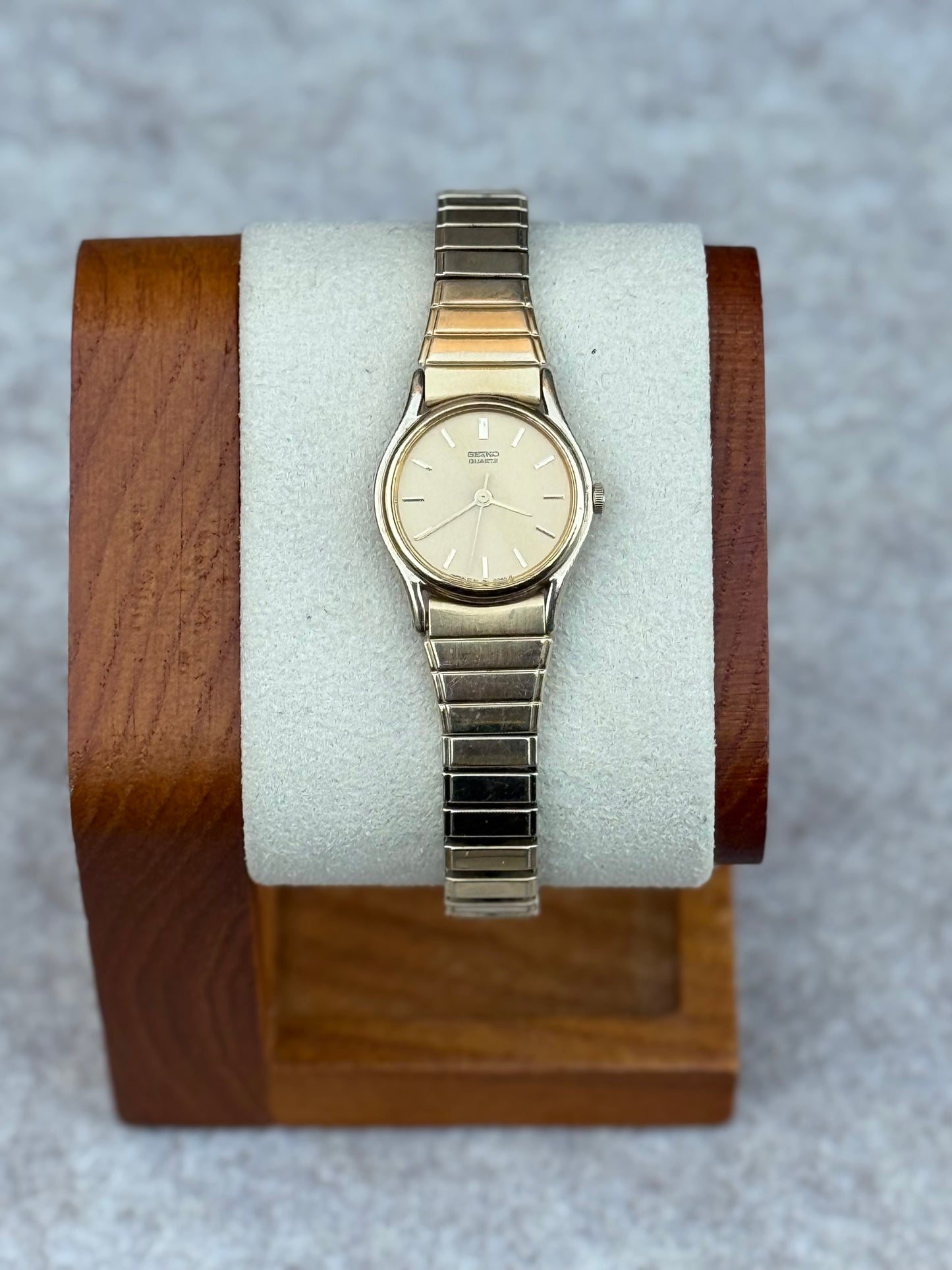 Seiko 2C21 Gold-Tone Dress Watch 1987