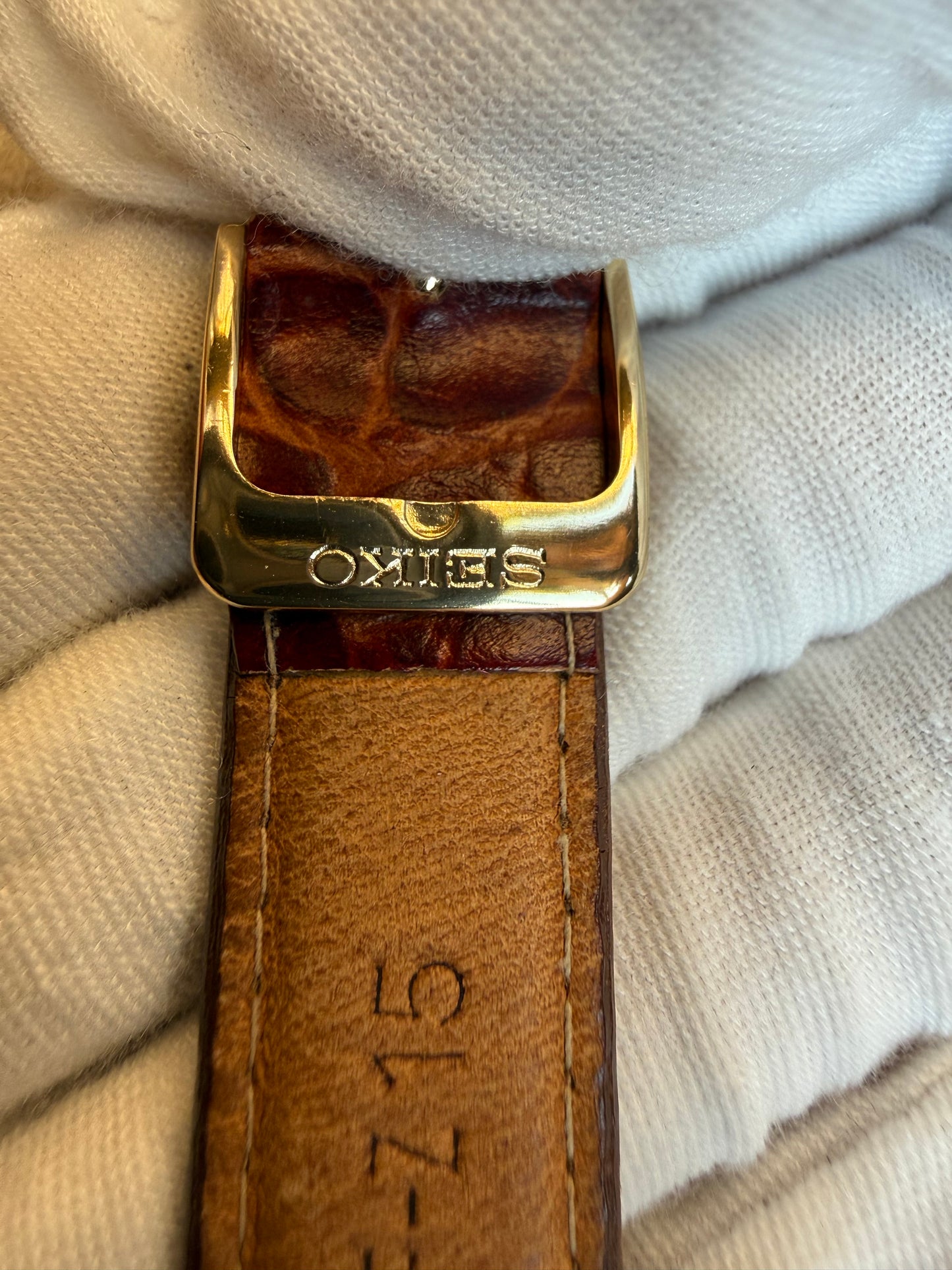 1998 Seiko Gold-Tone Sunburst Quartz Dress Watch