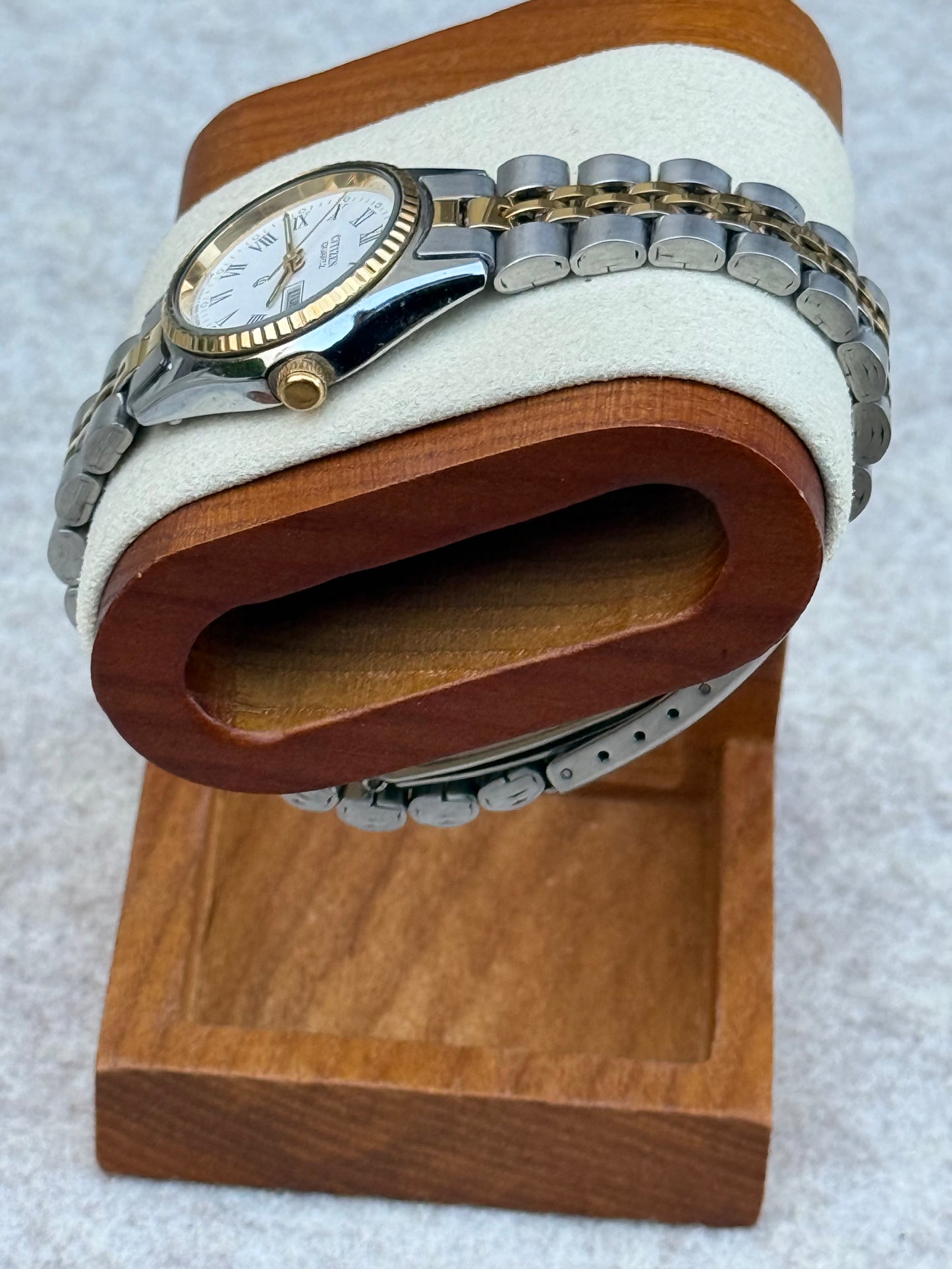 Citizen 6000-Series Roman Dial Day-Date (1986)
