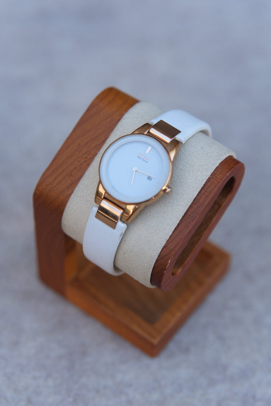 Circa 1990s Citizen Eco-Drive Round Watch | White Dial | Gold-Tone Case | White Leather Strap | 29mm