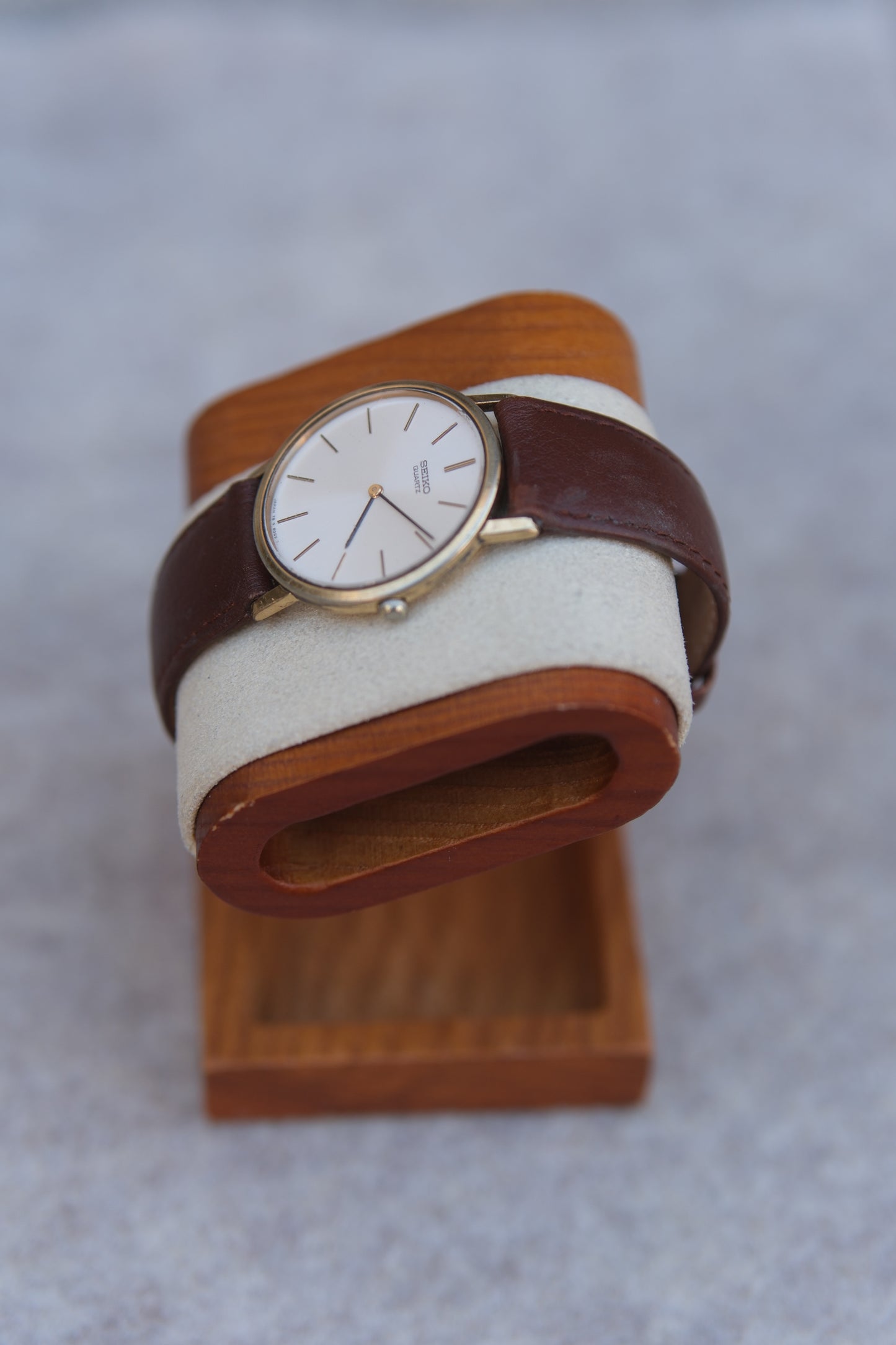 Circa Late-1970s Seiko Quartz Dress Watch | Cream Dial | Brown Leather | 32mm