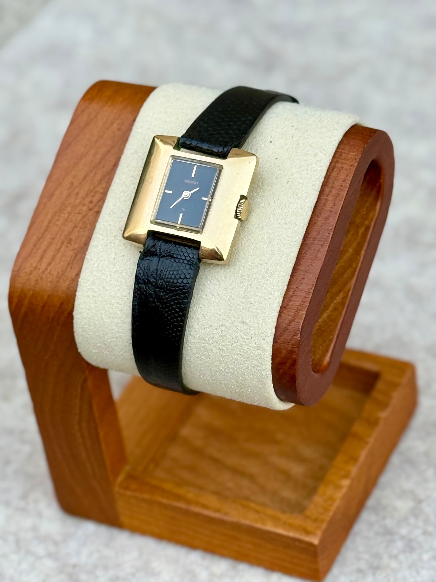 1971 Seiko Rectangular Dress Watch — Manual Wind