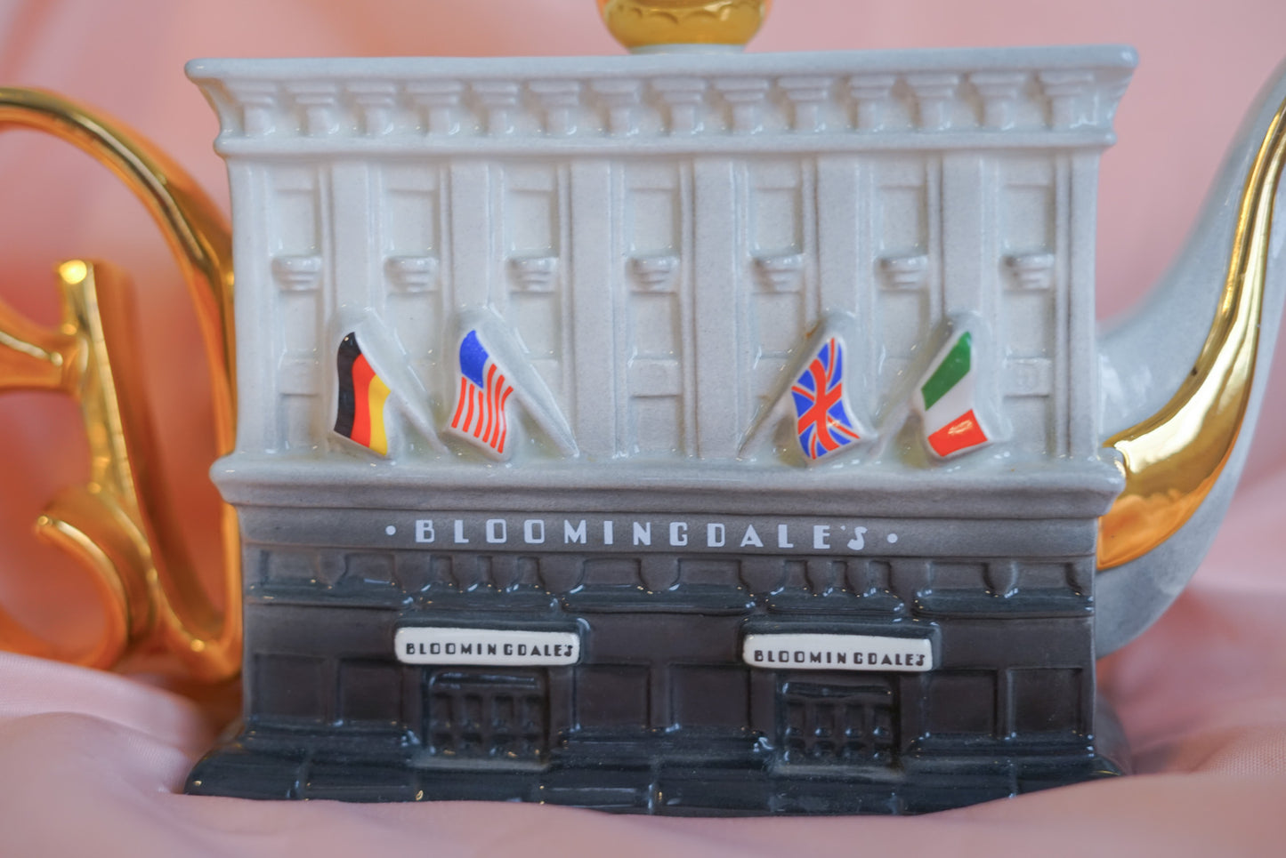 *Very Rare* Paul Cardew Bloomingdale's Teapot