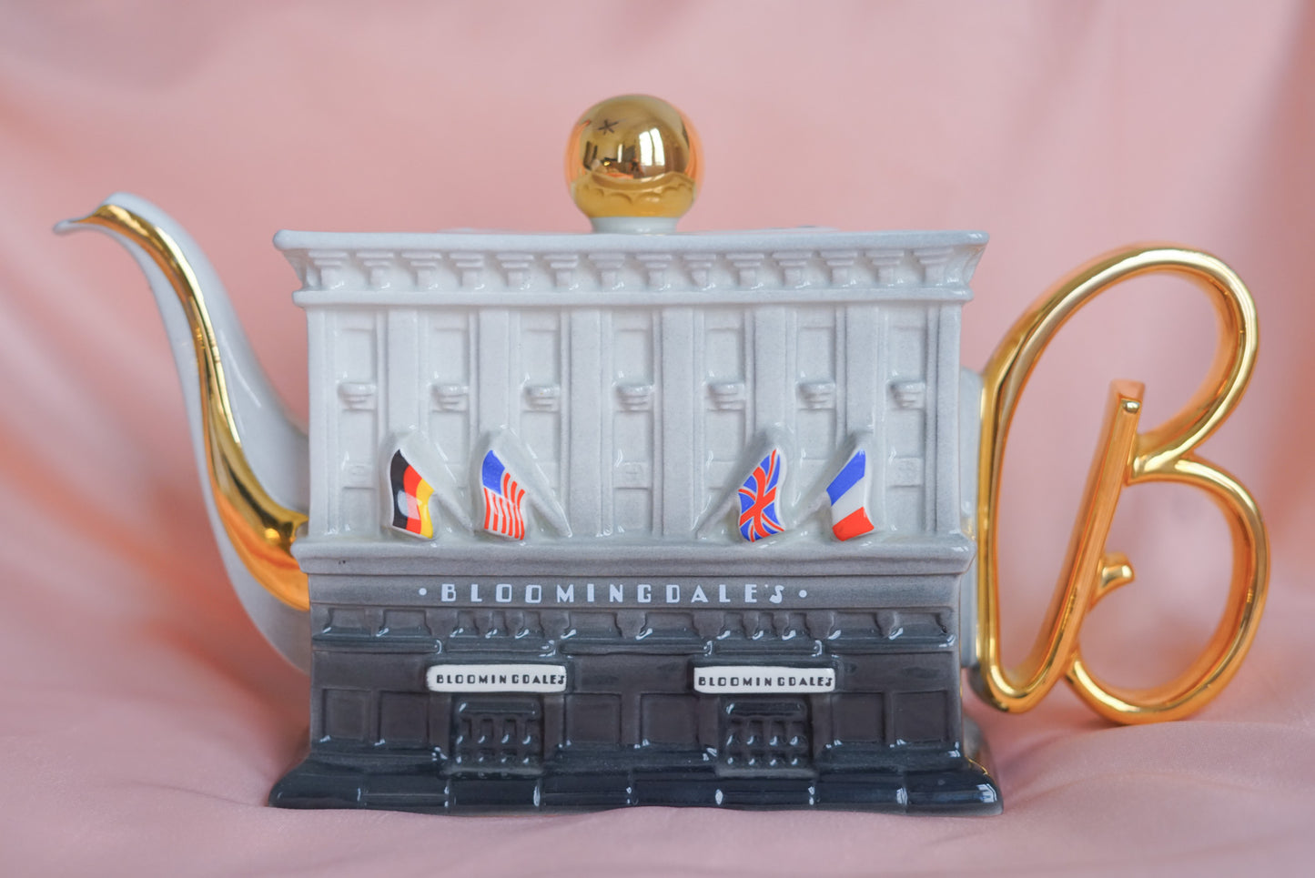 *Very Rare* Paul Cardew Bloomingdale's Teapot