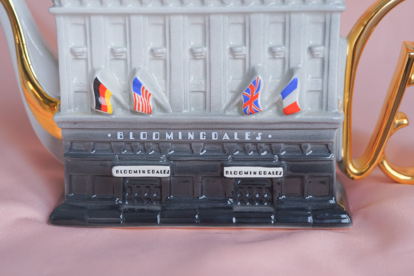 *Very Rare* Paul Cardew Bloomingdale's Teapot