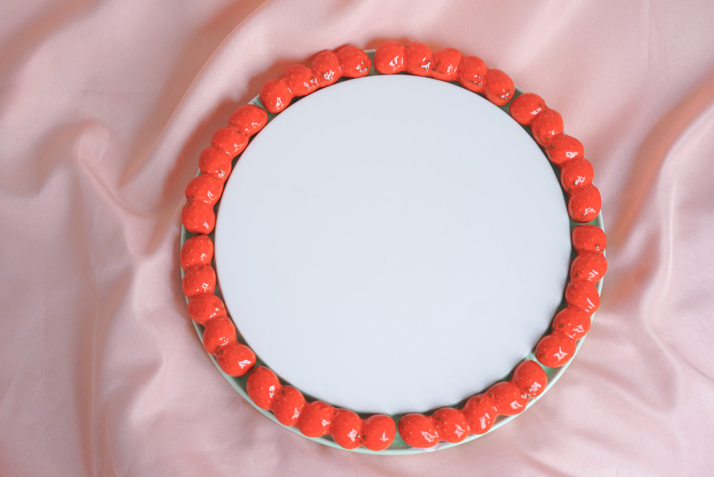 Shefford - Strawberry Cake Platter