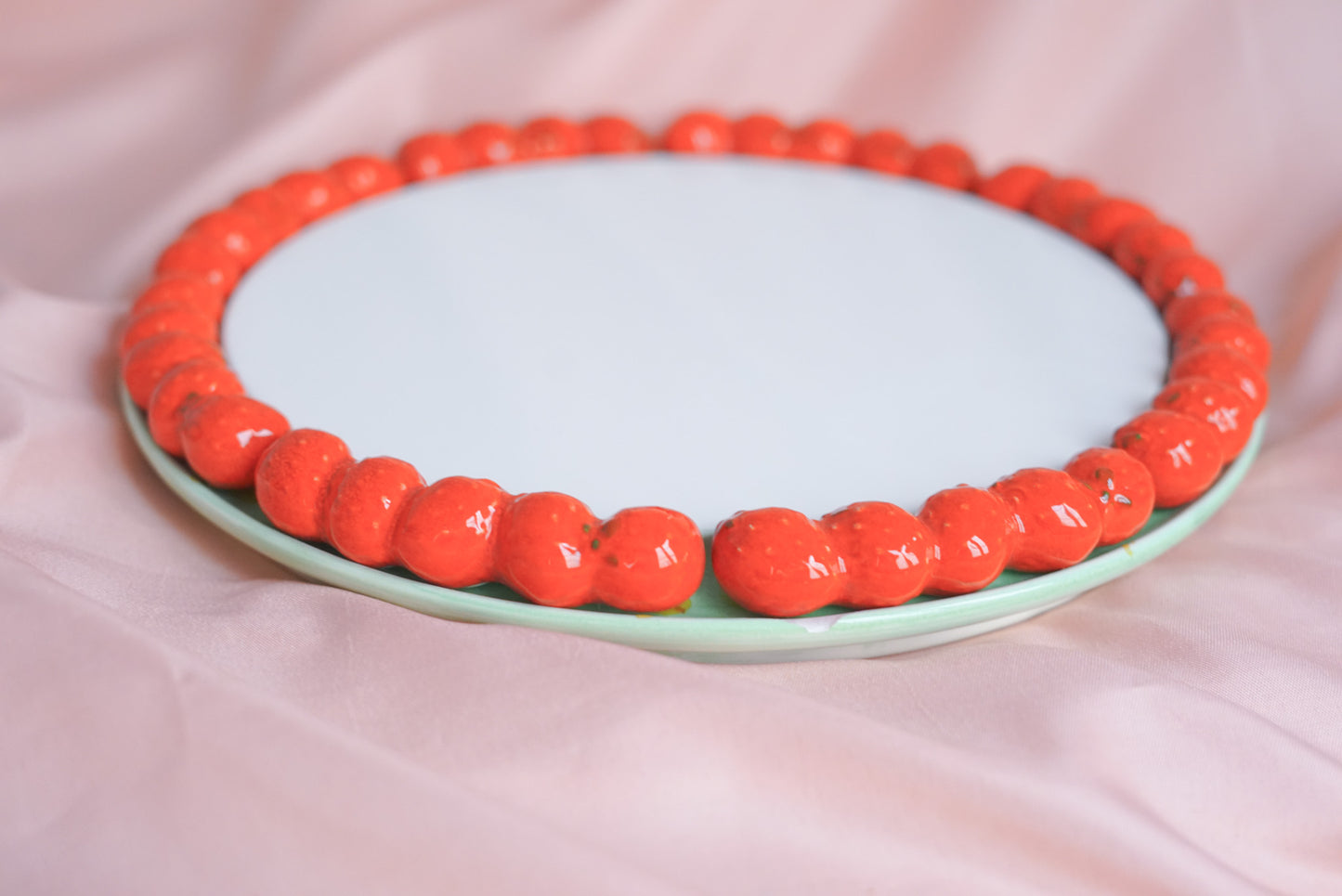 Shefford - Strawberry Cake Platter