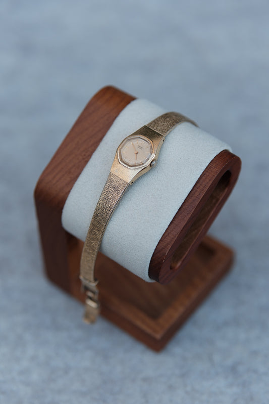 Seiko Quartz Gold-Tone Octagon – Champagne Dial | July 1985