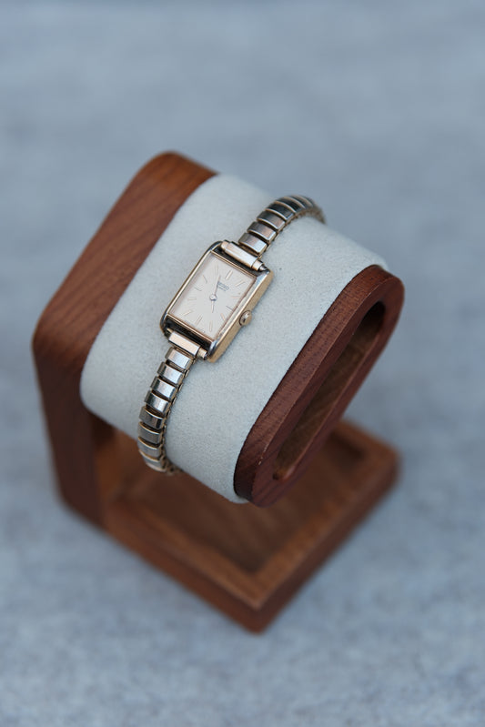 Seiko Quartz Gold-Plated Tank – Champagne Dial | April 1979