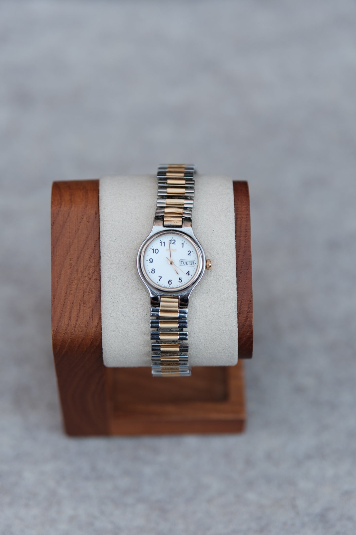 Seiko Quartz Two-Tone Day-Date – White Dial | October 1997