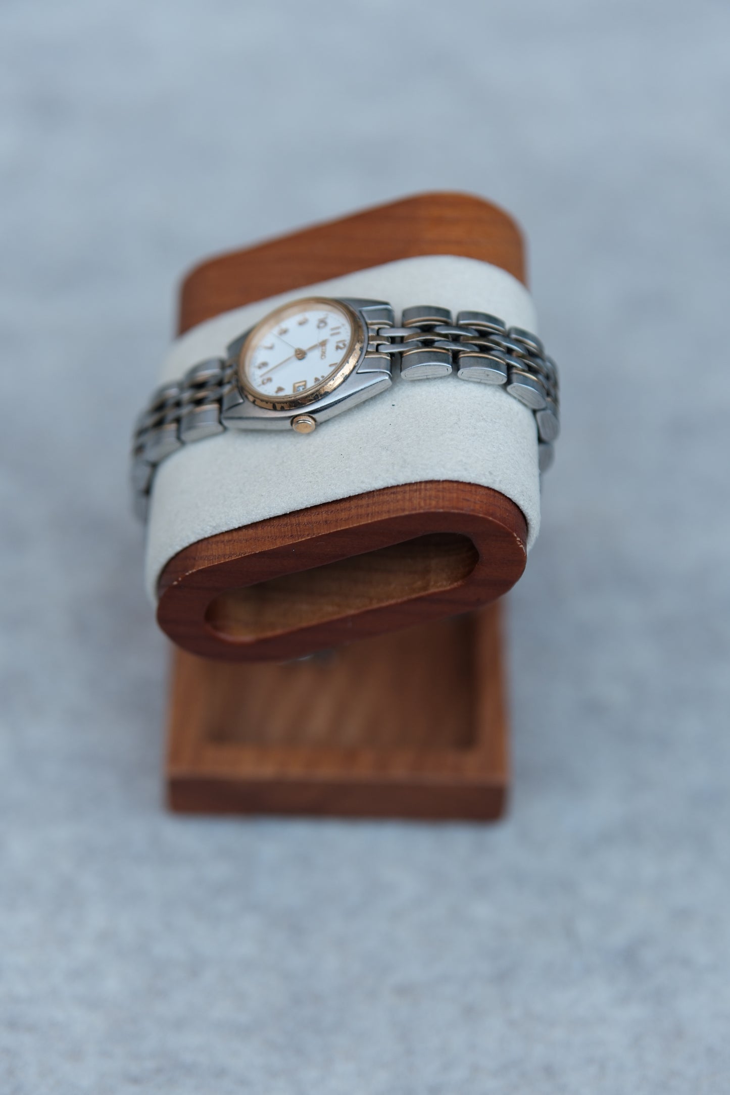 Seiko Quartz Two-Tone Date Watch – White Dial | July 1993
