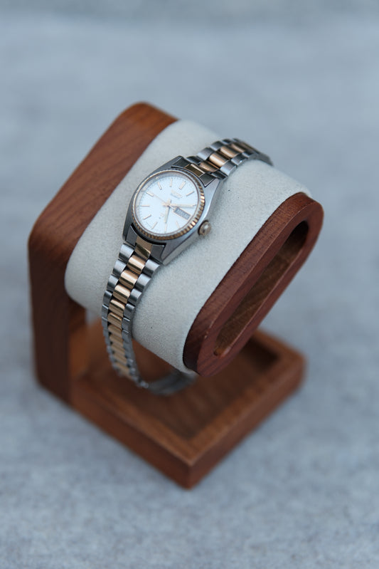 Seiko Quartz Two-Tone Day-Date – Silver Dial | January 1981