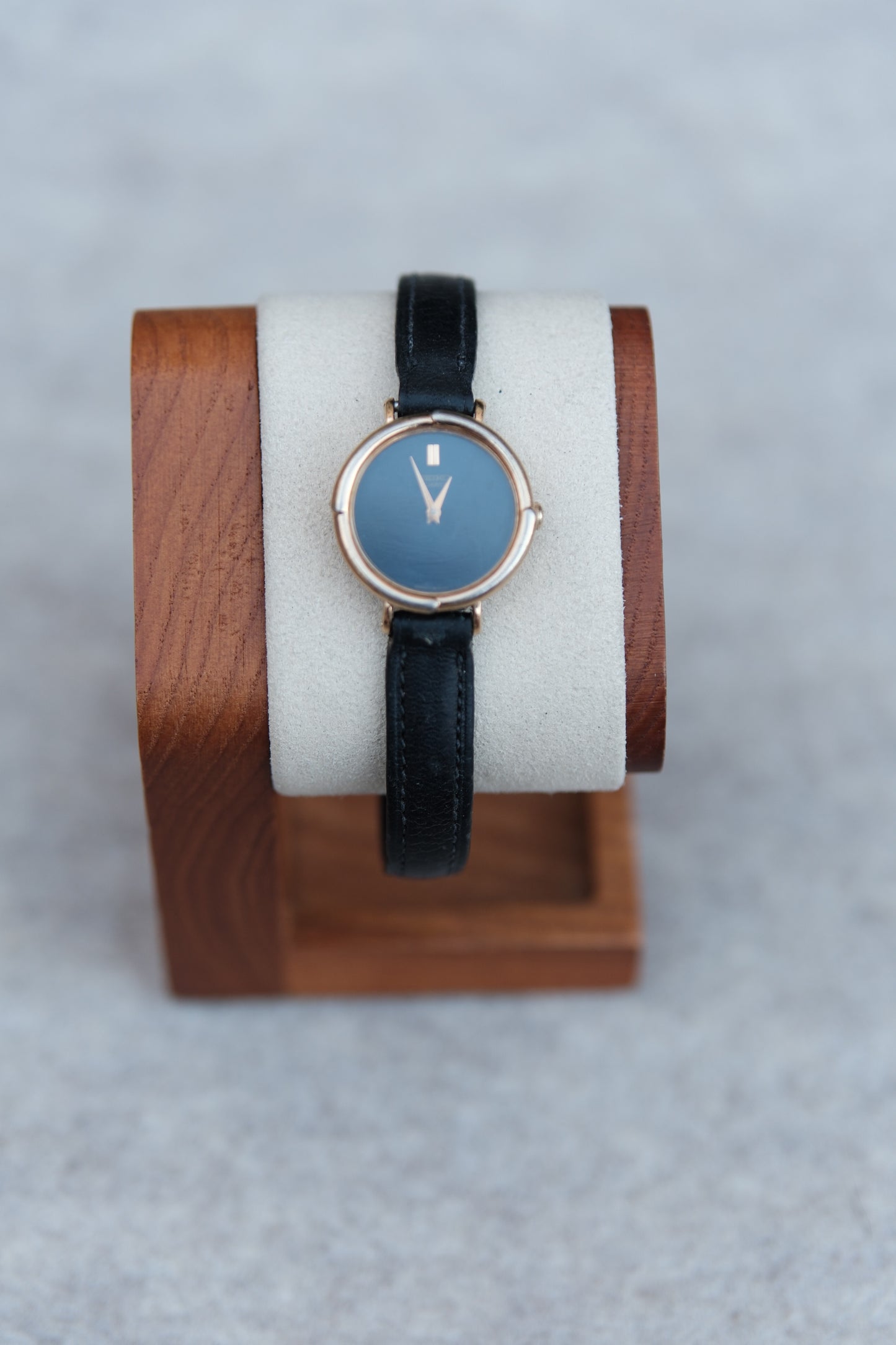 Seiko Quartz Black Sunburst – Bamboo Bezel & Leather Strap | Circa 1983