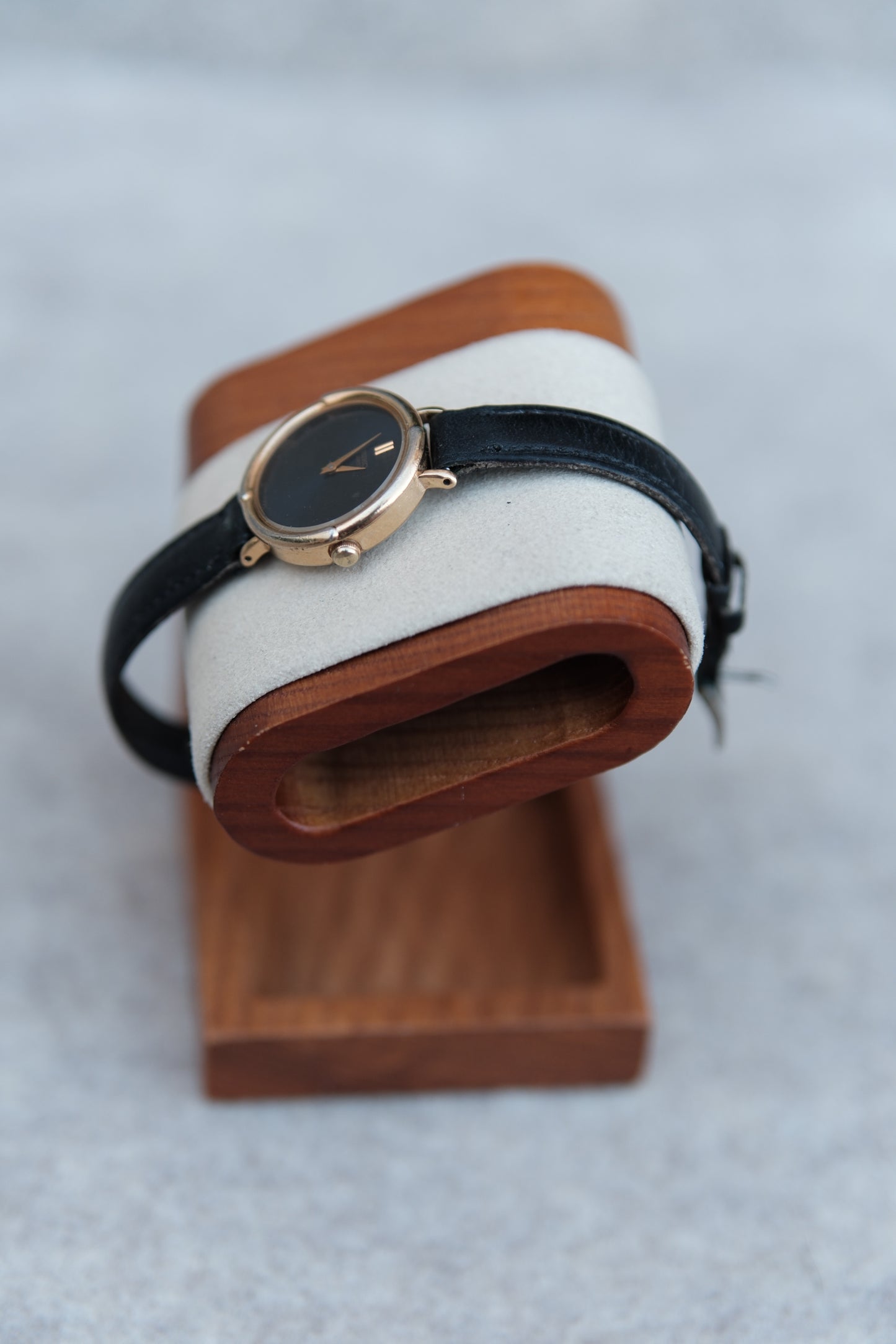 Seiko Quartz Black Sunburst – Bamboo Bezel & Leather Strap | Circa 1983