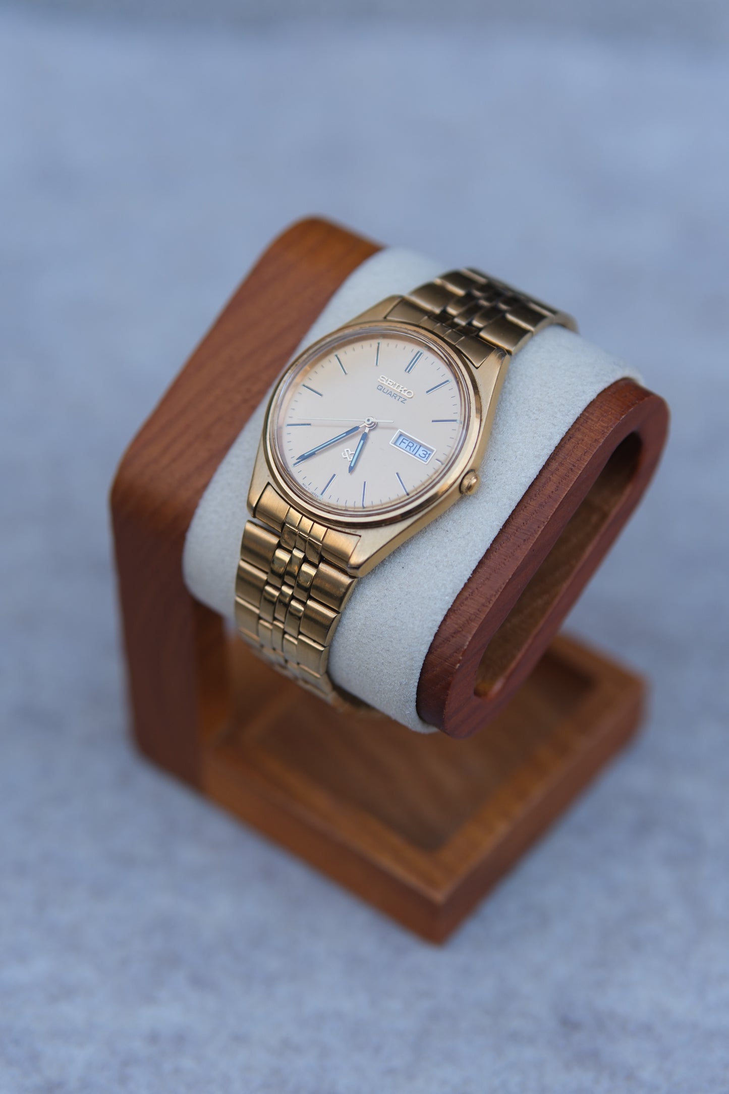 April 1980 Seiko Quartz Dress Watch | Champagne Dial | Full Gold Tone | Day-Date | Twin Quartz | 35mm