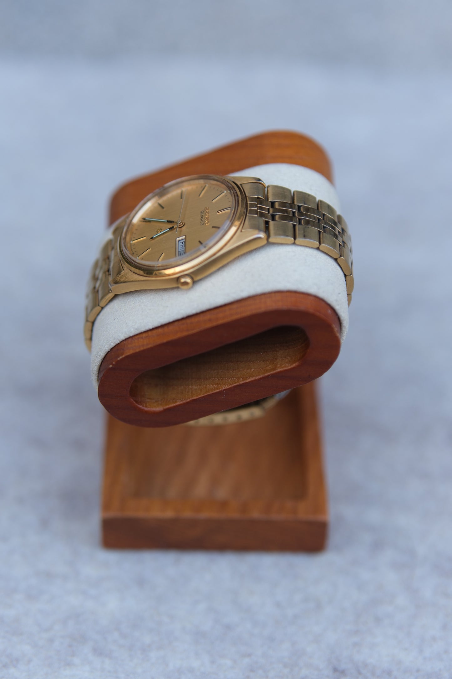 April 1980 Seiko Quartz Dress Watch | Champagne Dial | Full Gold Tone | Day-Date | Twin Quartz | 35mm
