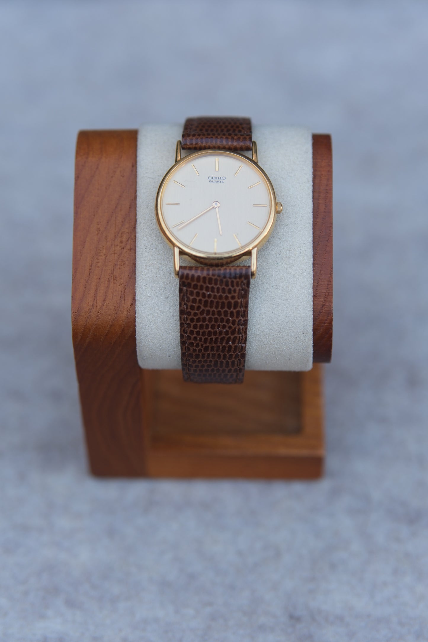 August 1980 Seiko Quartz Dress Watch | Champagne Gold Dial | Gold Tone | 30mm