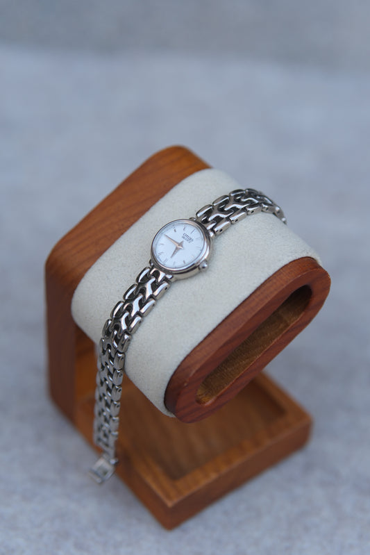 February 1993 Citizen Quartz Ladies Dress Watch | Silver Textured Dial | Sculptural Link Bracelet | 18mm