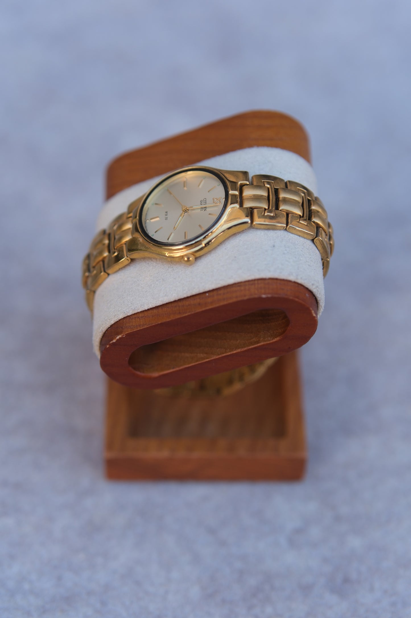 Vintage Early 1990s Citizen Quartz Watch | Gold Case | Champagne Dial | Gold Bracelet