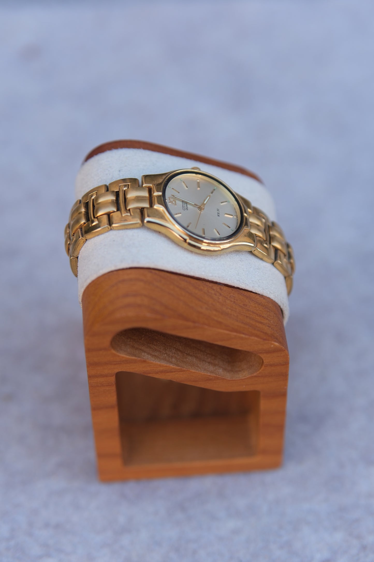 Vintage Early 1990s Citizen Quartz Watch | Gold Case | Champagne Dial | Gold Bracelet