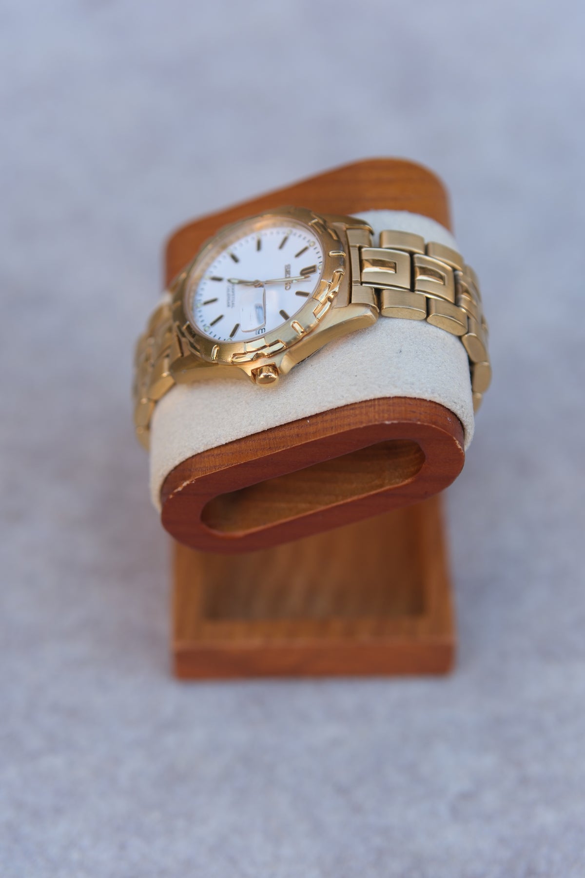 Vintage April 1999 Seiko Perpetual Calendar Gold Watch | White Dial | Day Window | Gold Bracelet