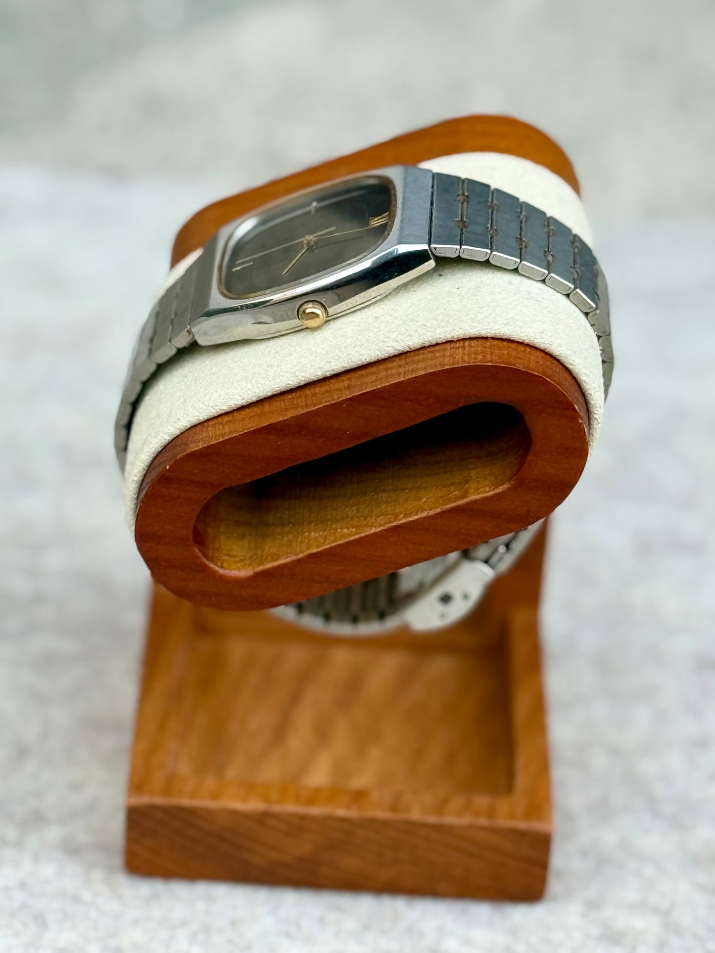 Seiko Quartz Integrated Bracelet Watch — March 1975