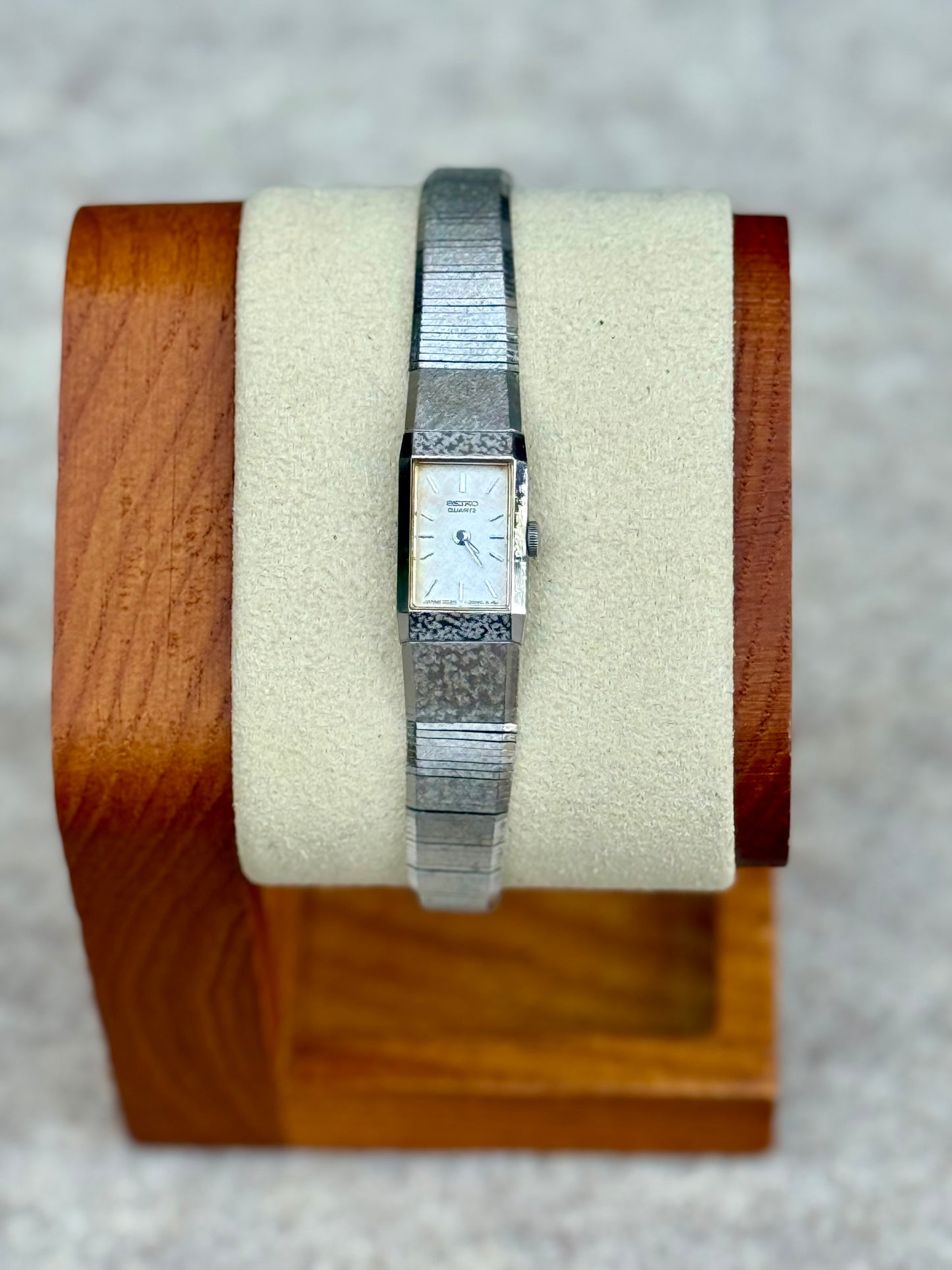 Seiko Linen Dial Rectangular Dress Watch — September 1984