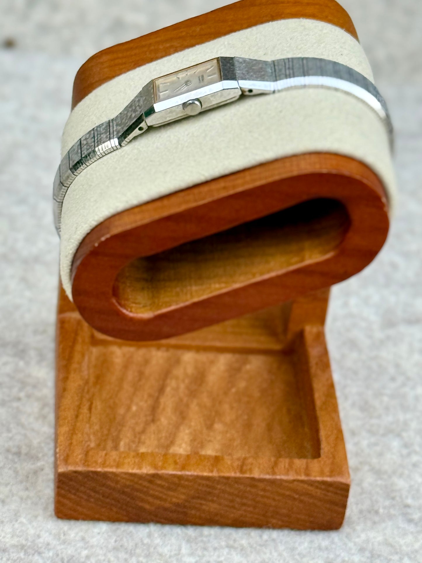 Seiko Linen Dial Rectangular Dress Watch — September 1984