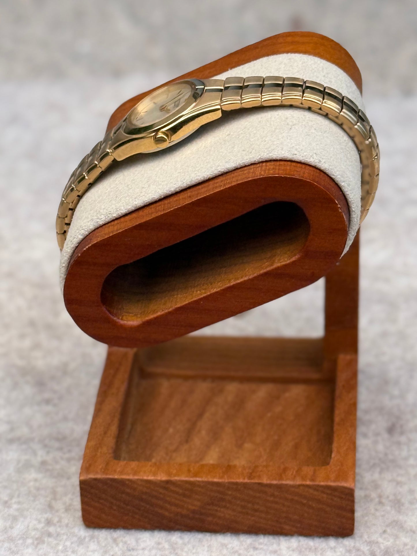 Citizen Quartz Gold-Tone Dress Watch | July 1982