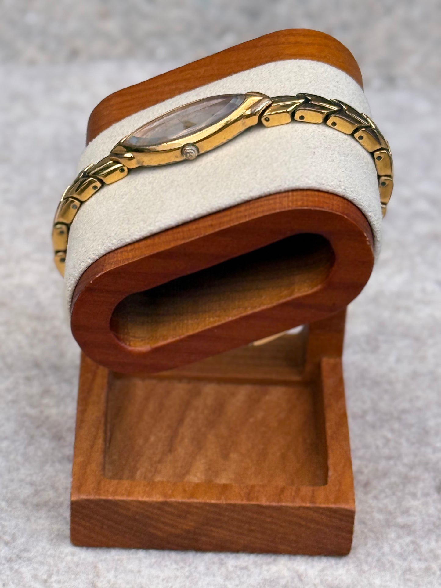 Seiko Quartz Marquise Gold-Tone Bracelet Watch | April 1977