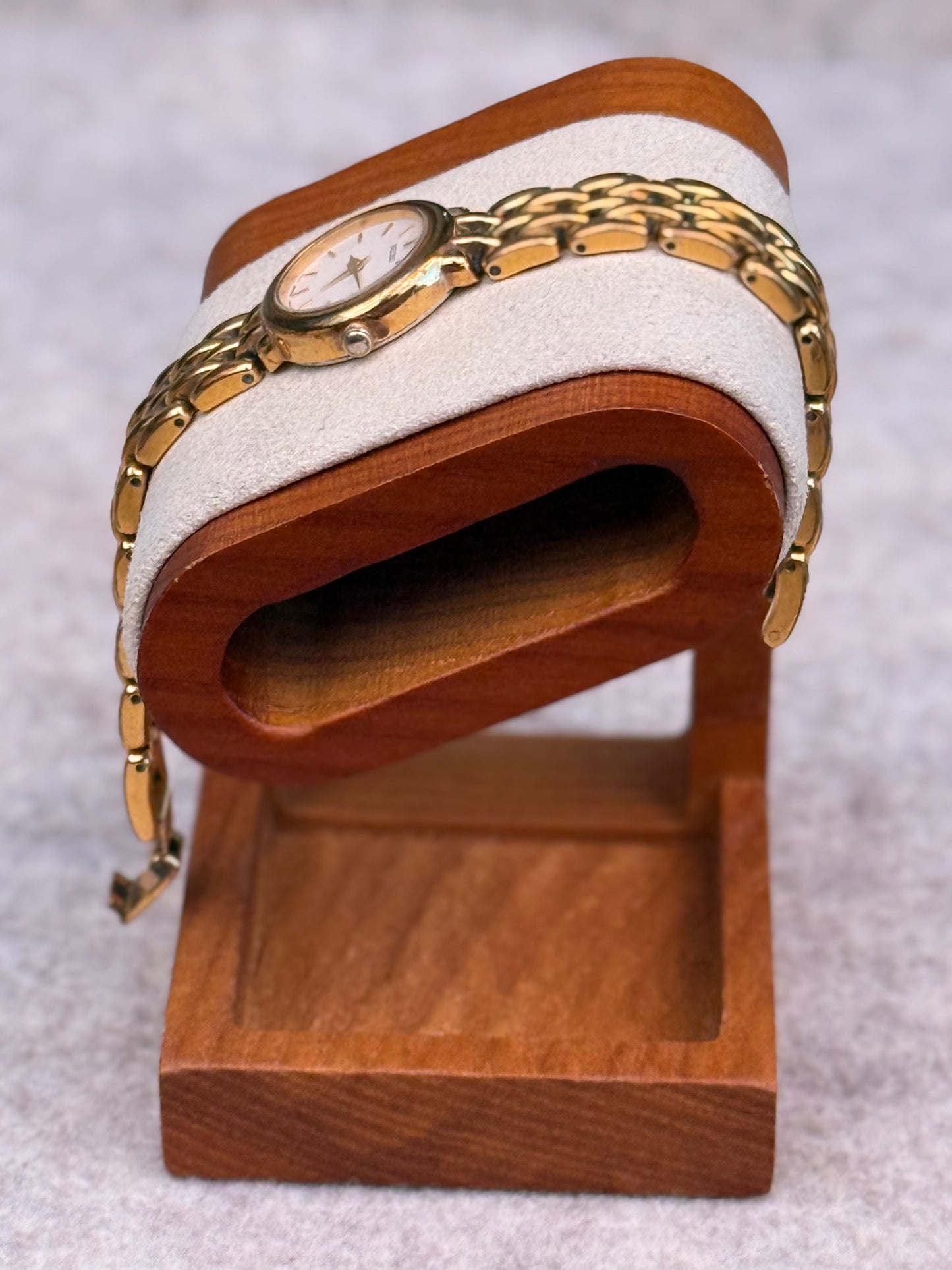 Seiko Quartz Gold-Tone Bracelet Watch | May 1988