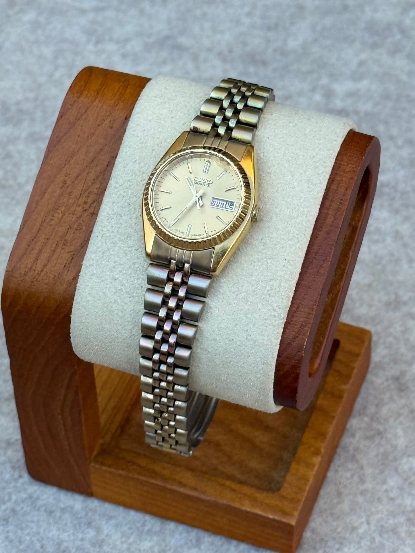 Seiko Quartz Two-Tone Day-Date Dress Watch | October 1988