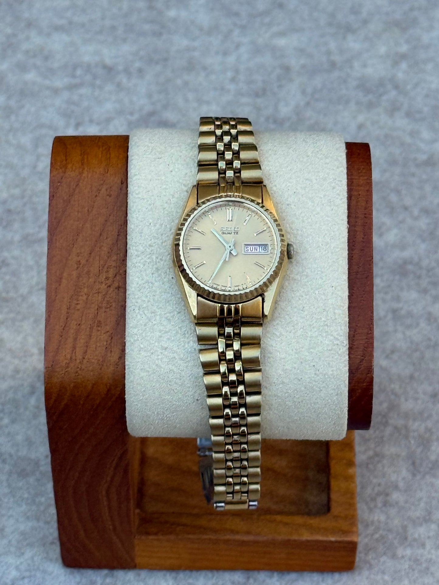 Seiko Quartz Two-Tone Day-Date Dress Watch | October 1988