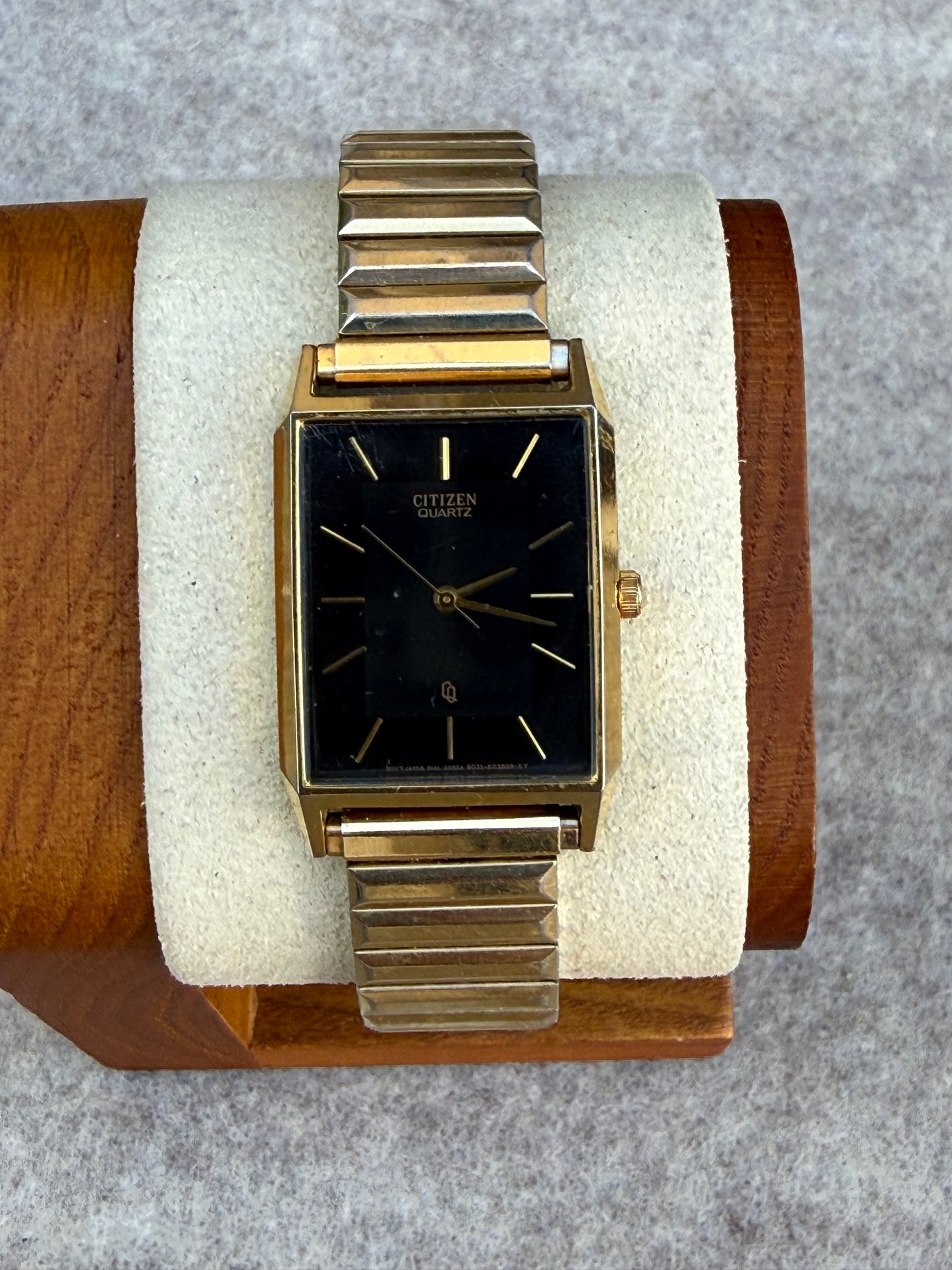 Citizen Quartz Watch – Black Dial – Gold Tone – October 1990