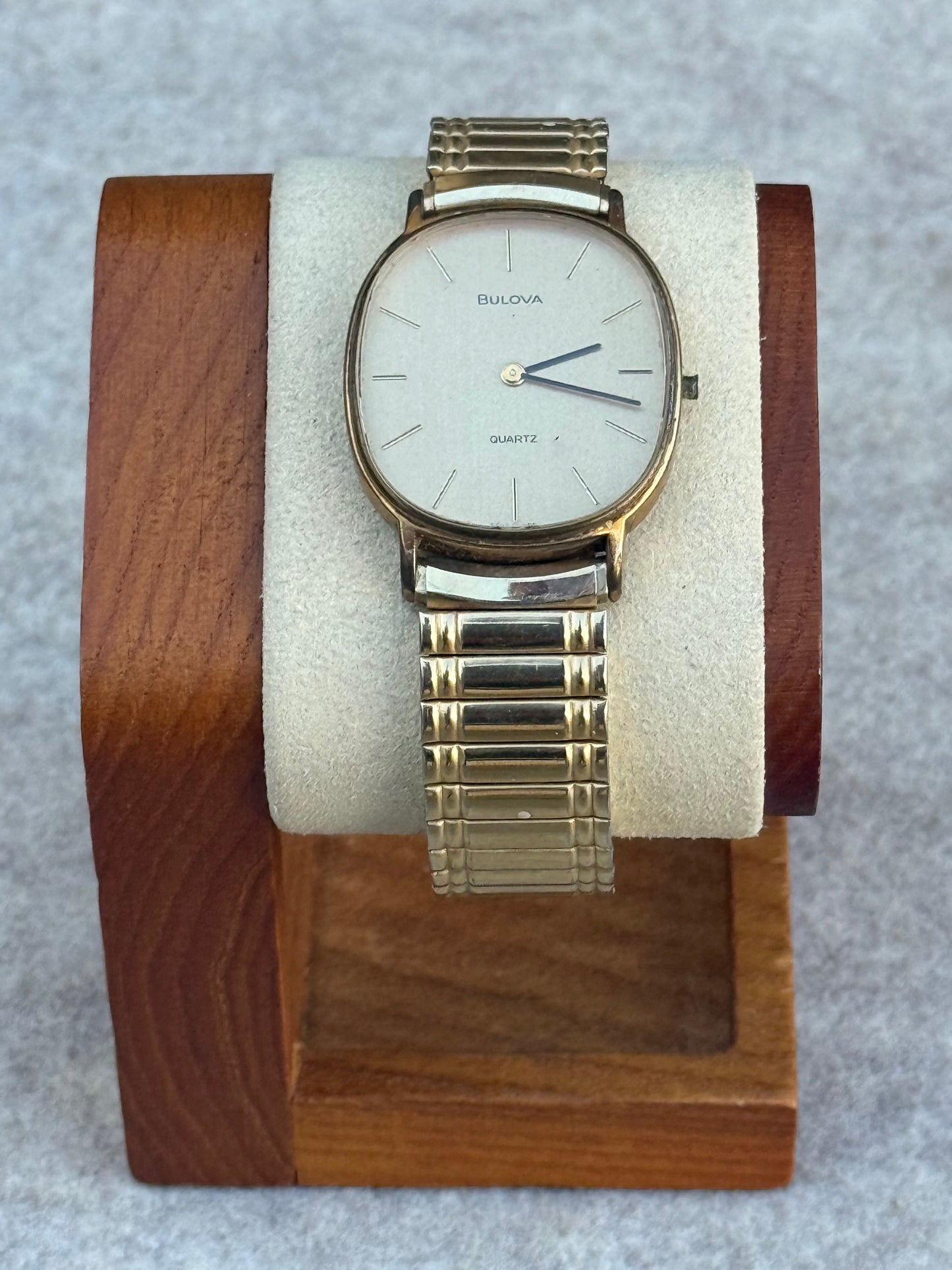 Bulova Quartz Watch – Gold Dial – Swiss Made – 1981