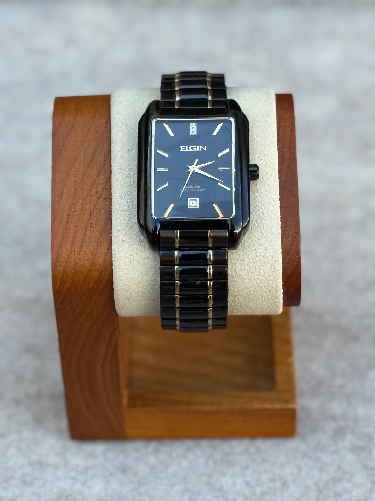 Elgin Diamond Quartz Watch – Black Dial – Two Tone Integrated Bracelet – 1990s