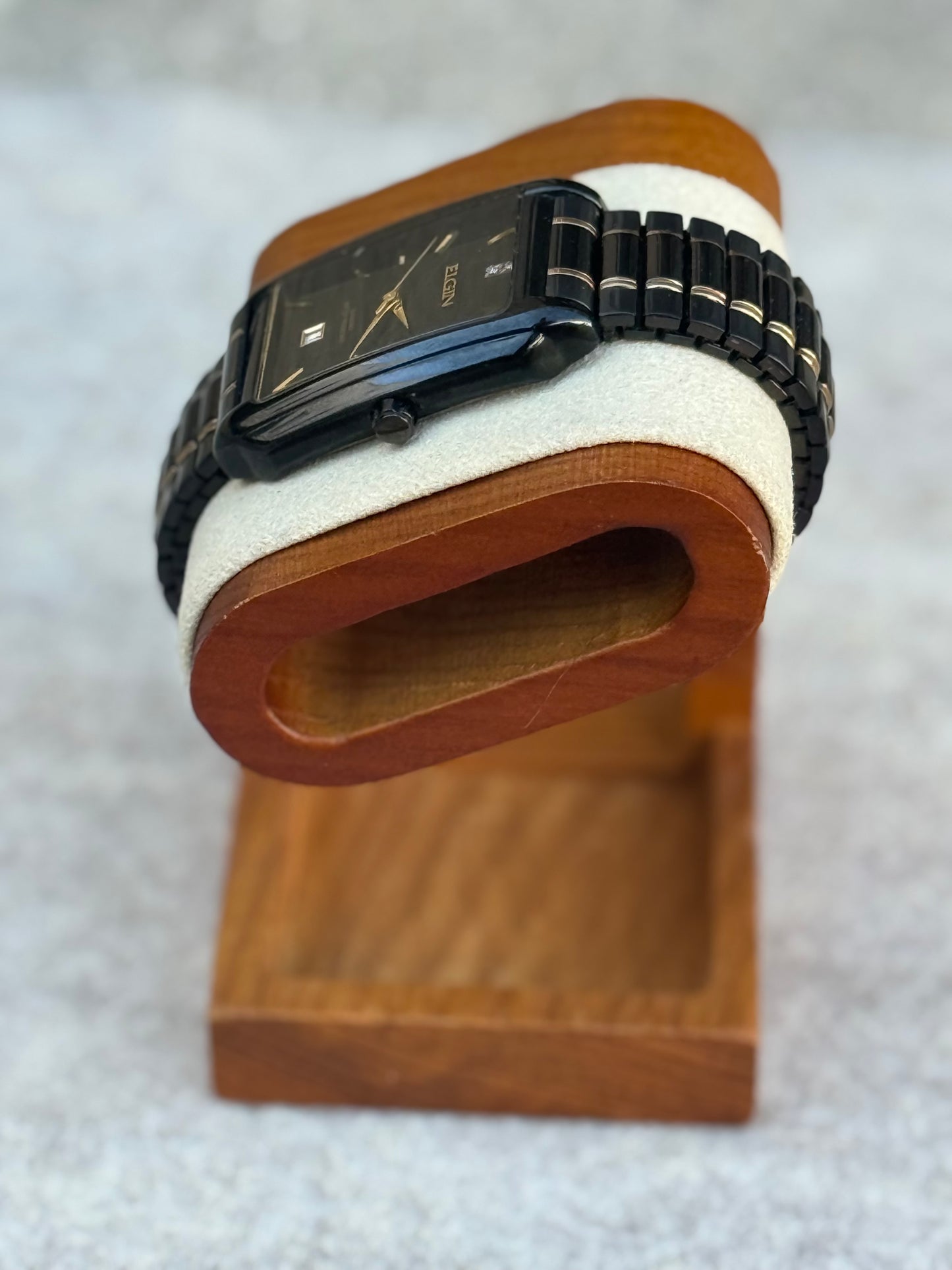 Elgin Diamond Quartz Watch – Black Dial – Two Tone Integrated Bracelet – 1990s